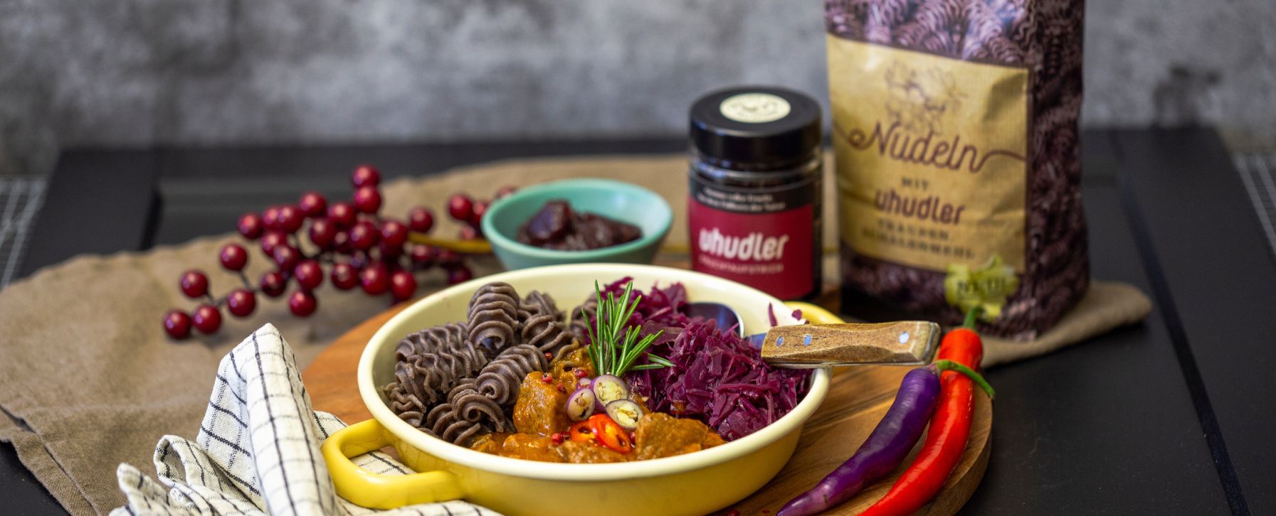 HEADER_UHUDLER-NUDELN_GULASCH